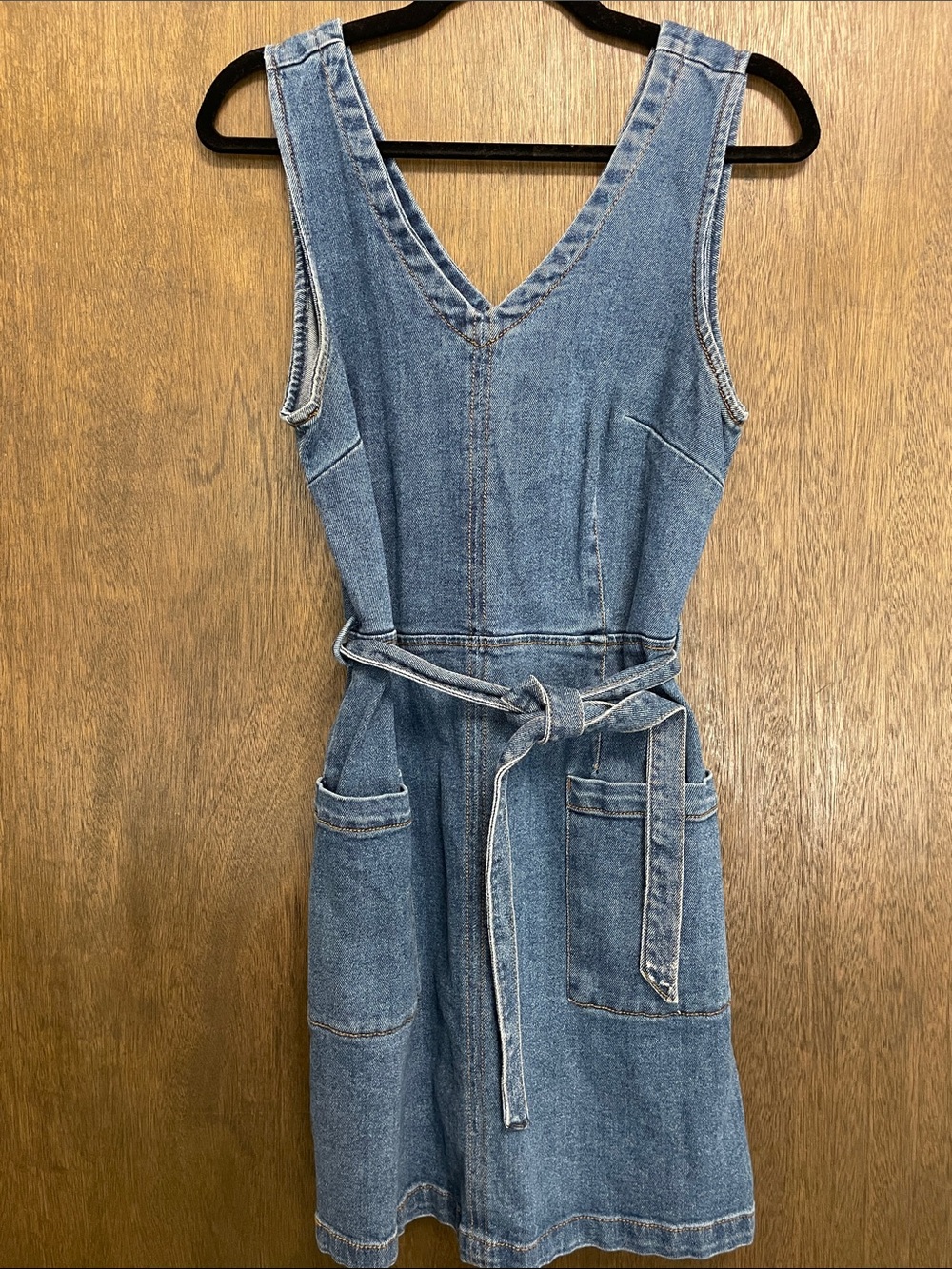 Universal Thread Blue Sleeveless Denim Midi Dress with Tie Belt